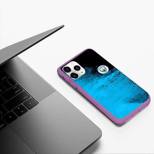 Чехол iPhone 11 Pro матовый Manchester City голубая форма / 3D-Фиолетовый – фото 3