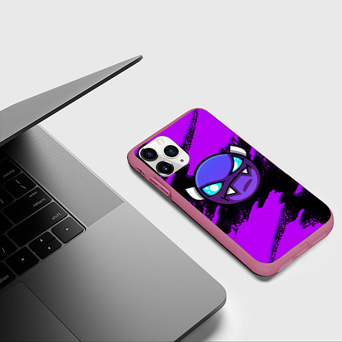 Чехол iPhone 11 Pro матовый Geometry Dash game - Геометри Дэш / 3D-Малиновый – фото 3