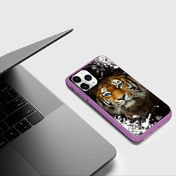 Чехол iPhone 11 Pro матовый Год тигра2022, цвет: 3D-фиолетовый — фото 2