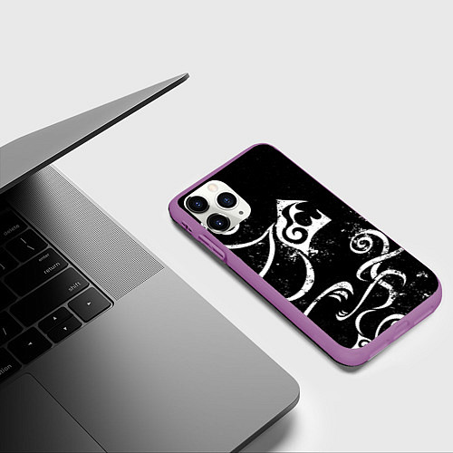 Чехол iPhone 11 Pro матовый ТАТУИРОВКА ДРАКЕНА WHITE AND BLACK / 3D-Фиолетовый – фото 3