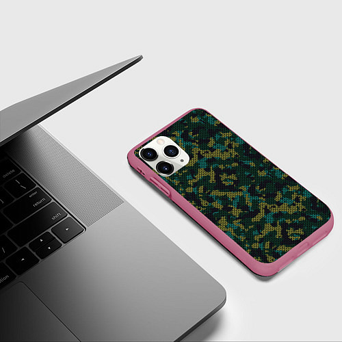 Чехол iPhone 11 Pro матовый Модный камуфляж с холстовой сеткой / 3D-Малиновый – фото 3