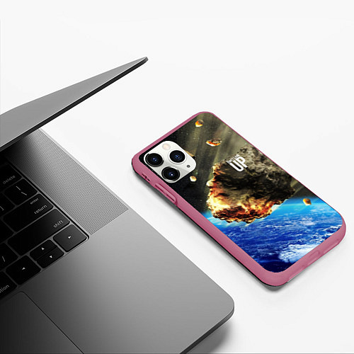 Чехол iPhone 11 Pro матовый Комета, перед столкновением с Землёй! / 3D-Малиновый – фото 3