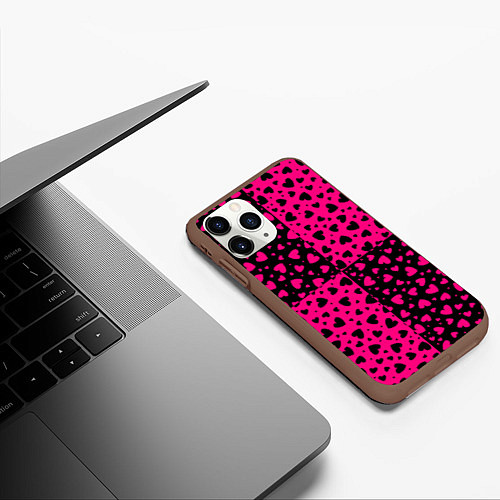Чехол iPhone 11 Pro матовый Черно-Розовые сердца / 3D-Коричневый – фото 3