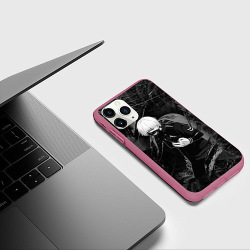 Чехол iPhone 11 Pro матовый Токийский Гуль Канеки Кен ЧБ / 3D-Малиновый – фото 3