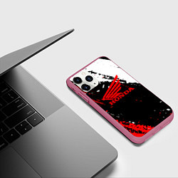Чехол iPhone 11 Pro матовый Honda Logo Auto, цвет: 3D-малиновый — фото 2