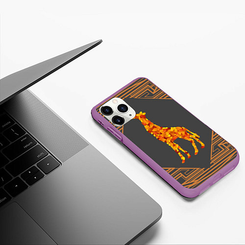 Чехол iPhone 11 Pro матовый Жираф из листьев / 3D-Фиолетовый – фото 3