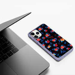 Чехол iPhone 11 Pro матовый Яркие розы на черном фоне, цвет: 3D-светло-сиреневый — фото 2