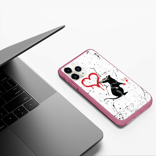 Чехол iPhone 11 Pro матовый BANKSY БЭНКСИ крыса / 3D-Малиновый – фото 3