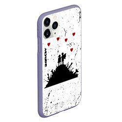 Чехол iPhone 11 Pro матовый Banksy мальчик и девочка на горе оружия, цвет: 3D-серый — фото 2