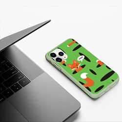 Чехол iPhone 11 Pro матовый Лисичка в норке, цвет: 3D-салатовый — фото 2