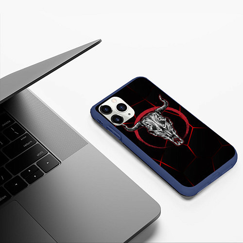 Чехол iPhone 11 Pro матовый Череп буйвола / 3D-Тёмно-синий – фото 3