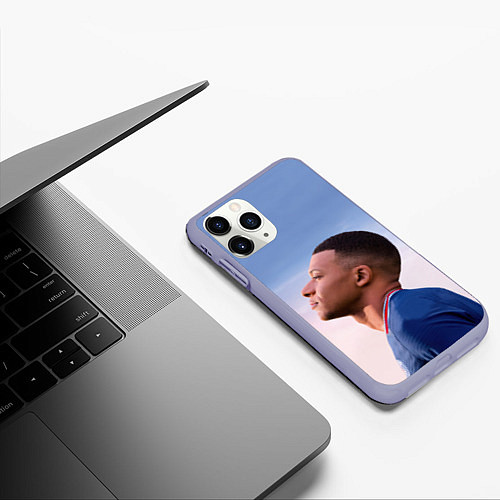 Чехол iPhone 11 Pro матовый Футболист Килиан Мбаппе / 3D-Светло-сиреневый – фото 3