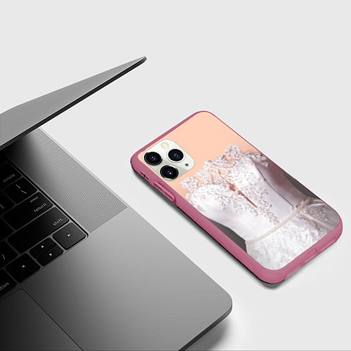 Чехол iPhone 11 Pro матовый Свадебный корсер / 3D-Малиновый – фото 3