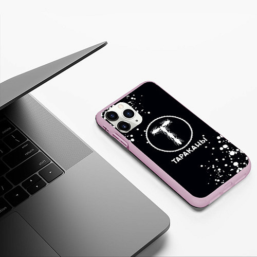 Чехол iPhone 11 Pro матовый Тараканы текстура на черном фоне / 3D-Розовый – фото 3