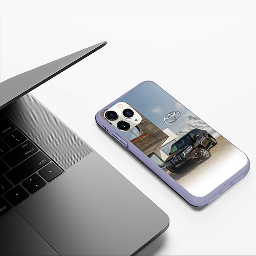 Чехол iPhone 11 Pro матовый Тoyota Land Cruiser Prado у горного коттеджа Mount / 3D-Светло-сиреневый – фото 3