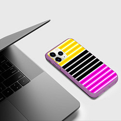 Чехол iPhone 11 Pro матовый Желтые розовые и черные полосы на белом, цвет: 3D-фиолетовый — фото 2