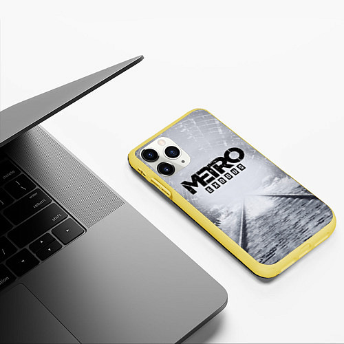 Чехол iPhone 11 Pro матовый METRO ЛОГОТИП / 3D-Желтый – фото 3