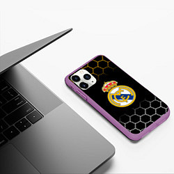 Чехол iPhone 11 Pro матовый Real madrid соты, цвет: 3D-фиолетовый — фото 2