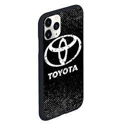 Чехол iPhone 11 Pro матовый Toyota с потертостями на темном фоне, цвет: 3D-черный — фото 2
