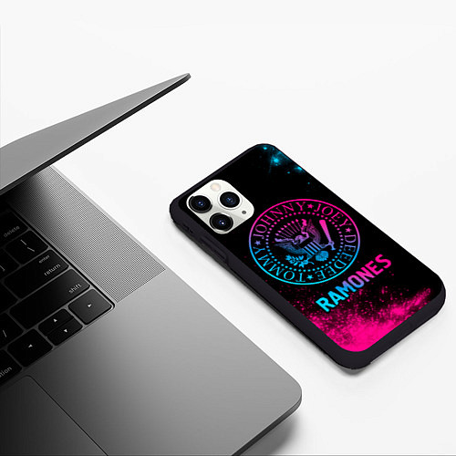 Чехол iPhone 11 Pro матовый Ramones Neon Gradient / 3D-Черный – фото 3