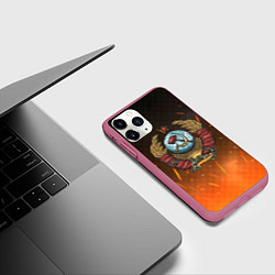Чехол iPhone 11 Pro матовый Герб СССР на фоне огня, цвет: 3D-малиновый — фото 2