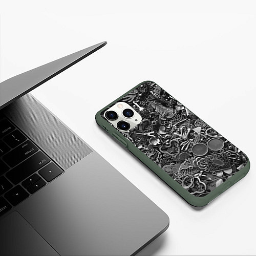 Чехол iPhone 11 Pro матовый Металлические шильдики и брелоки - стимпанк / 3D-Темно-зеленый – фото 3