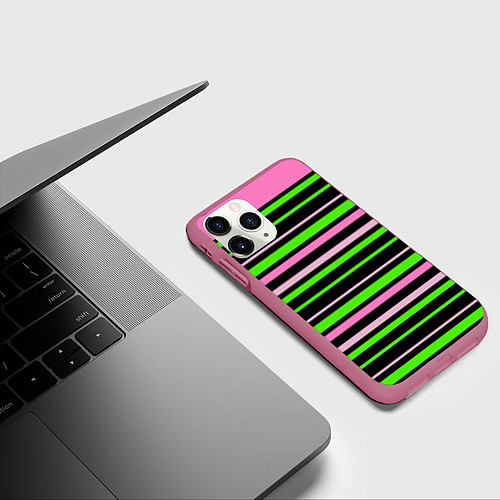 Чехол iPhone 11 Pro матовый Полосаты узор в зелено-розовых оттенках на черном / 3D-Малиновый – фото 3