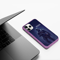 Чехол iPhone 11 Pro матовый STALKER Одиночка В Тоннеле, цвет: 3D-фиолетовый — фото 2