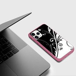 Чехол iPhone 11 Pro матовый Симметричные чёрно белые цветы Symmetrical black a, цвет: 3D-малиновый — фото 2