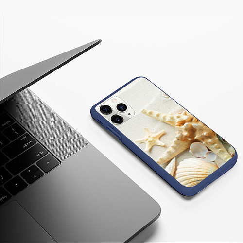 Чехол iPhone 11 Pro матовый Морские звёзды и ракушки на океанском берегу / 3D-Тёмно-синий – фото 3