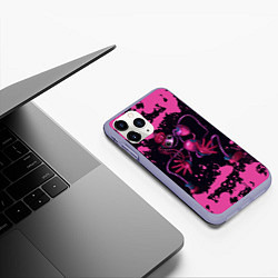 Чехол iPhone 11 Pro матовый Poppy Playtime pink - Мамочка длинные ноги, цвет: 3D-светло-сиреневый — фото 2