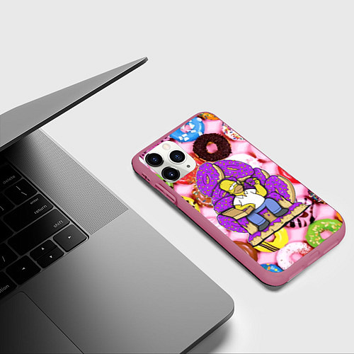 Чехол iPhone 11 Pro матовый Гомер Симпсон в окружении пончиков / 3D-Малиновый – фото 3