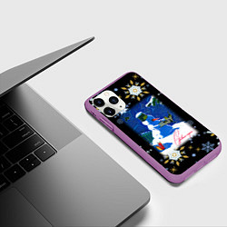 Чехол iPhone 11 Pro матовый Новый год снеговик и птицы, цвет: 3D-фиолетовый — фото 2