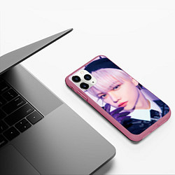 Чехол iPhone 11 Pro матовый Stray Kids 2nd World Tour Maniac Felix, цвет: 3D-малиновый — фото 2