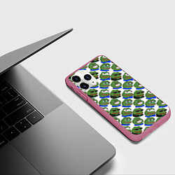 Чехол iPhone 11 Pro матовый Эмоции Пепе, цвет: 3D-малиновый — фото 2