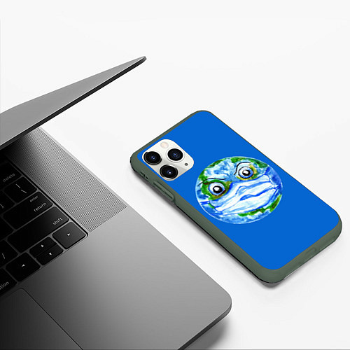Чехол iPhone 11 Pro матовый Злая планета Земля в маске / 3D-Темно-зеленый – фото 3