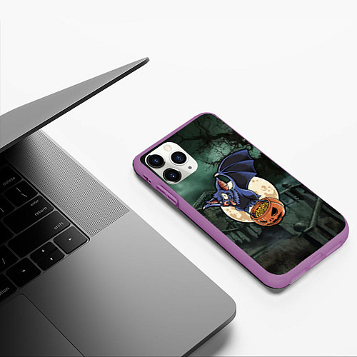 Чехол iPhone 11 Pro матовый Летучая мышь на фоне луны / 3D-Фиолетовый – фото 3