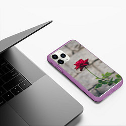 Чехол iPhone 11 Pro матовый Роза на фоне серой стены, цвет: 3D-фиолетовый — фото 2