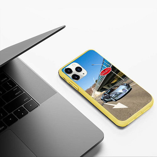 Чехол iPhone 11 Pro матовый Бугатти на трассе / 3D-Желтый – фото 3