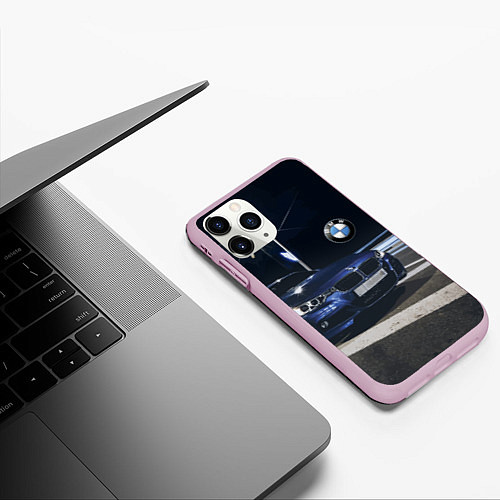 Чехол iPhone 11 Pro матовый BMW на ночной трассе / 3D-Розовый – фото 3
