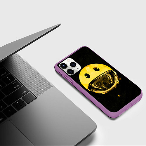 Чехол iPhone 11 Pro матовый Space pac-man / 3D-Фиолетовый – фото 3
