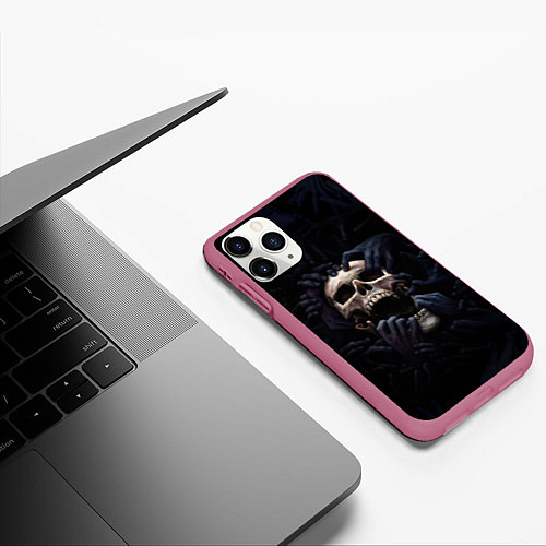 Чехол iPhone 11 Pro матовый Hands on skull / 3D-Малиновый – фото 3