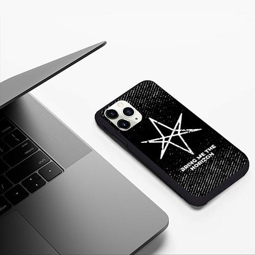 Чехол iPhone 11 Pro матовый Bring Me the Horizon с потертостями на темном фоне / 3D-Черный – фото 3