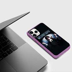 Чехол iPhone 11 Pro матовый Уэнсдей и рука, цвет: 3D-фиолетовый — фото 2