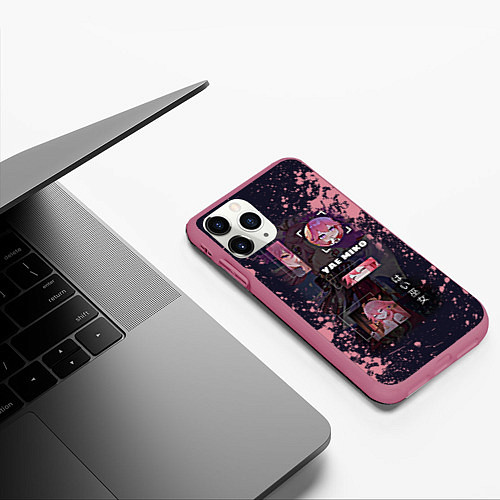 Чехол iPhone 11 Pro матовый Genshin Impact Yae Miko / 3D-Малиновый – фото 3