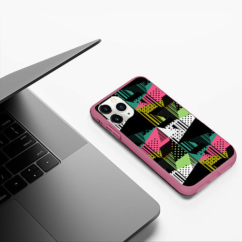 Чехол iPhone 11 Pro матовый Черный горошек и полосы на ярком геометрическом фо / 3D-Малиновый – фото 3