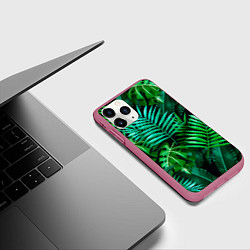 Чехол iPhone 11 Pro матовый Тропические растения - текстура, цвет: 3D-малиновый — фото 2