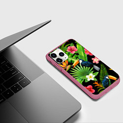 Чехол iPhone 11 Pro матовый Тропический паттерн с туканом, цвет: 3D-малиновый — фото 2