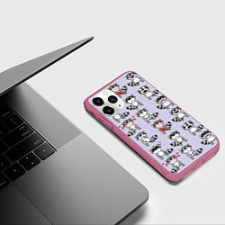 Чехол iPhone 11 Pro матовый Забавные еноты, цвет: 3D-малиновый — фото 2
