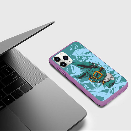 Чехол iPhone 11 Pro матовый Крутой заяц в очках / 3D-Фиолетовый – фото 3